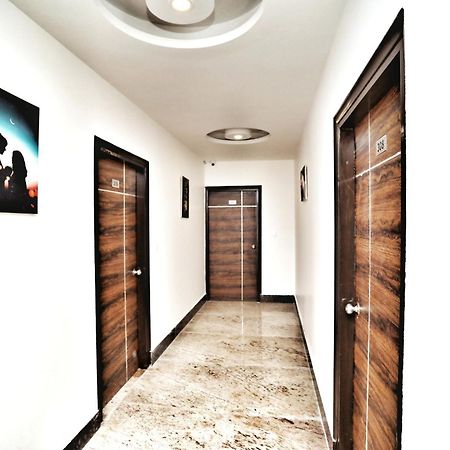 Airport Hotel Delhi Aerocity, 15 Mins Yashobhoomi New Delhi Luaran gambar